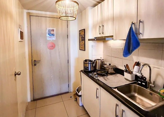 Boho View 1br In Makati With Netflix